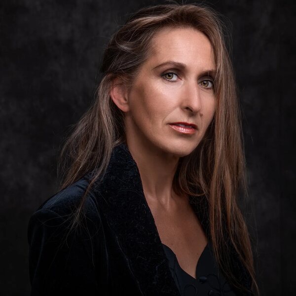Valérie Guérin-Descouturelle, pianiste et arrangeuse du Phœnix de ces dames